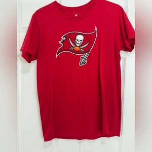 Fanatics Red Buccaneers Graphic Tee Brady 12